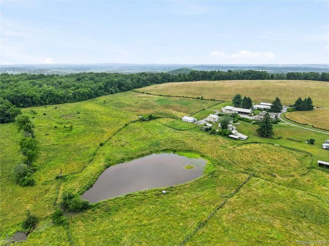 35 Milburn Road Pool House, Goshen, NY 10924