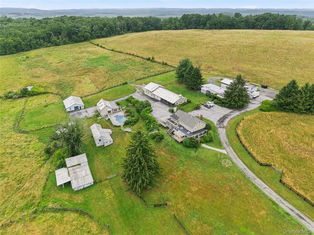 35 Milburn Road Pool House, Goshen, NY 10924