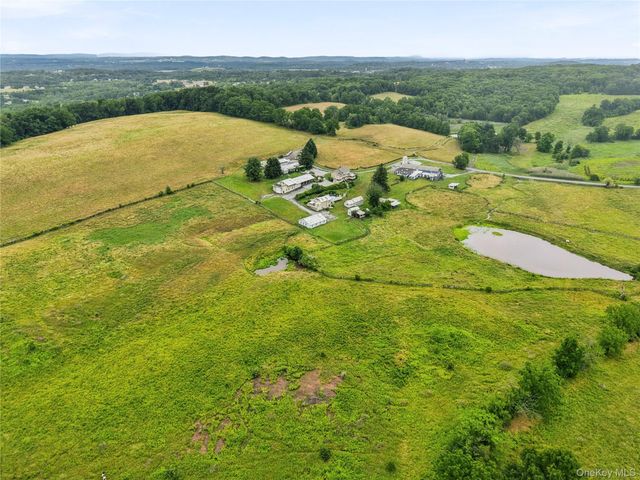 35 Milburn Road Pool House, Goshen, NY 10924
