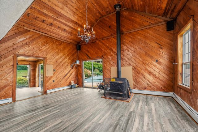 35 Milburn Road Pool House, Goshen, NY 10924