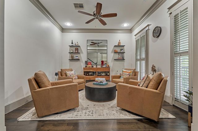 416 W 18th Street, Houston, TX 77008