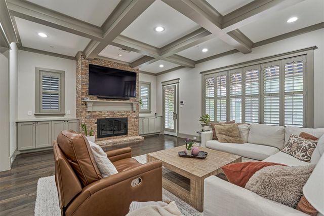 416 W 18th Street, Houston, TX 77008