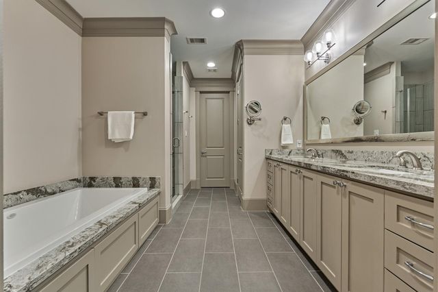 416 W 18th Street, Houston, TX 77008