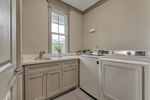 416 W 18th Street, Houston, TX 77008