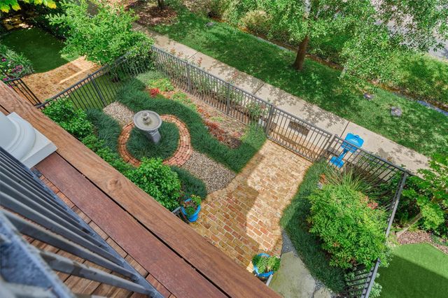 416 W 18th Street, Houston, TX 77008