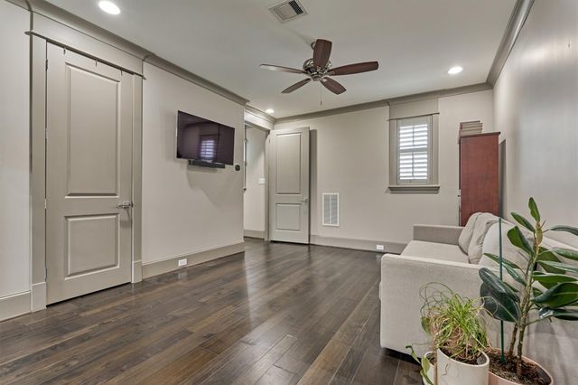 416 W 18th Street, Houston, TX 77008