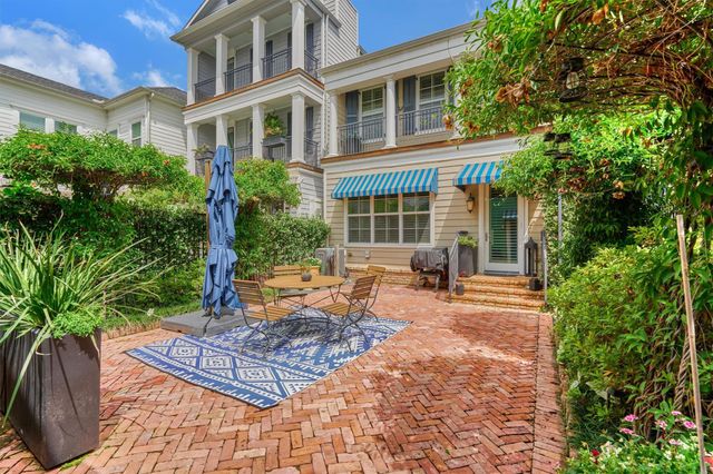 416 W 18th Street, Houston, TX 77008