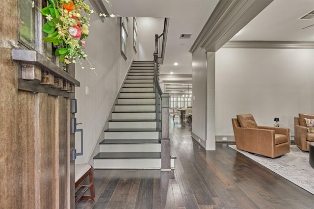 416 W 18th Street, Houston, TX 77008