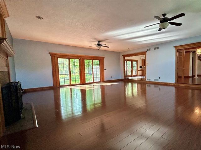 8536 Cherry Hill Place, Youngstown, OH 44514