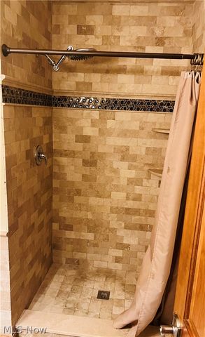 8536 Cherry Hill Place, Youngstown, OH 44514