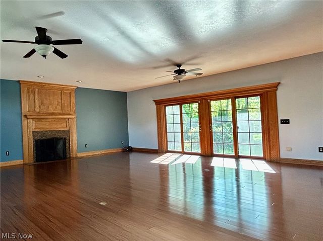 8536 Cherry Hill Place, Youngstown, OH 44514