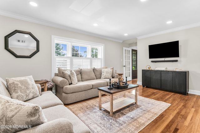 11 Forest Drive, Middletown, NJ 07748