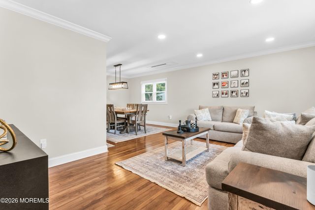 11 Forest Drive, Middletown, NJ 07748