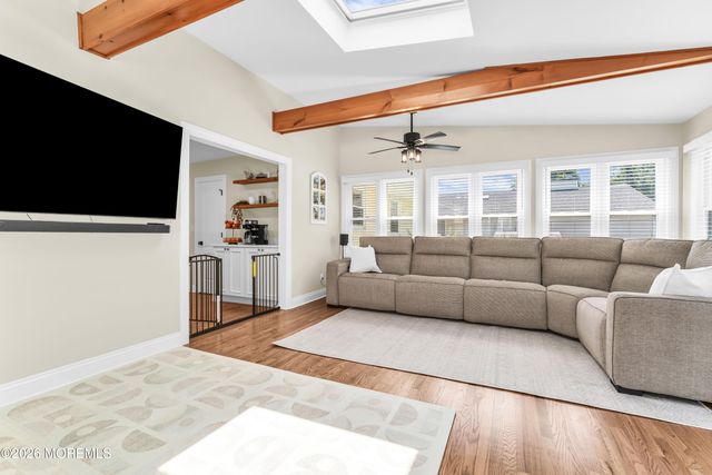 11 Forest Drive, Middletown, NJ 07748