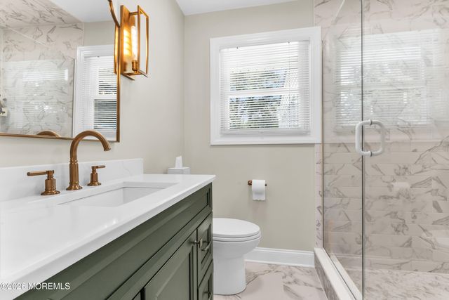 11 Forest Drive, Middletown, NJ 07748