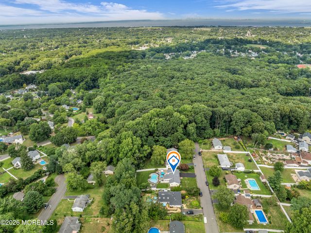 11 Forest Drive, Middletown, NJ 07748