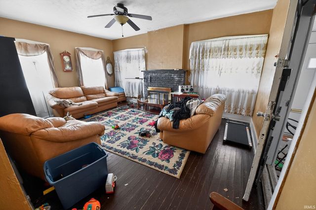 1526 N Olive Street, South Bend, IN 46628