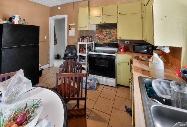 1526 N Olive Street, South Bend, IN 46628