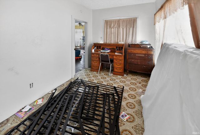 1526 N Olive Street, South Bend, IN 46628