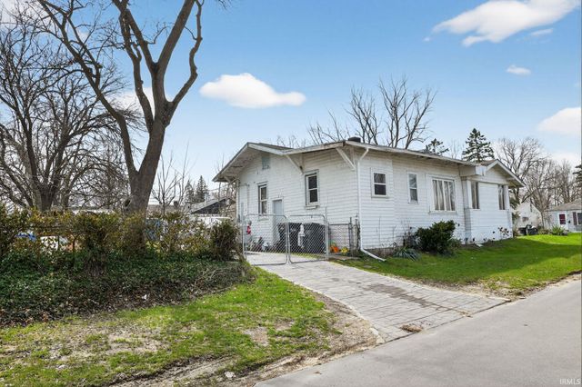 1526 N Olive Street, South Bend, IN 46628