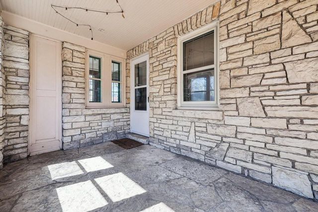 709 N Cumberland DRIVE, Waukesha, WI 53188