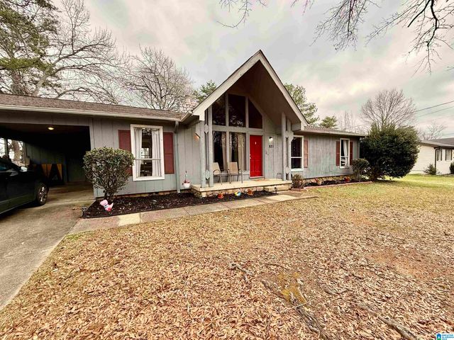 821 TWIN RIDGE DRIVE, Gardendale, AL 35071