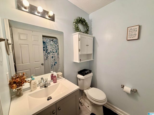 821 TWIN RIDGE DRIVE, Gardendale, AL 35071