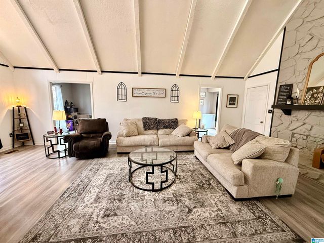 821 TWIN RIDGE DRIVE, Gardendale, AL 35071