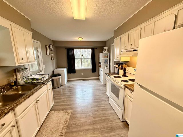 821 TWIN RIDGE DRIVE, Gardendale, AL 35071