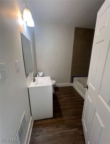 10728 Gooding Avenue, Cleveland, OH 44108