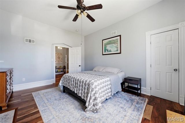1924 Withnell Avenue, St Louis, MO 63118