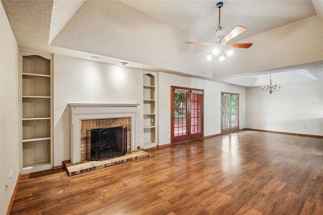 1536 Creekside Drive, Norman, OK 73071