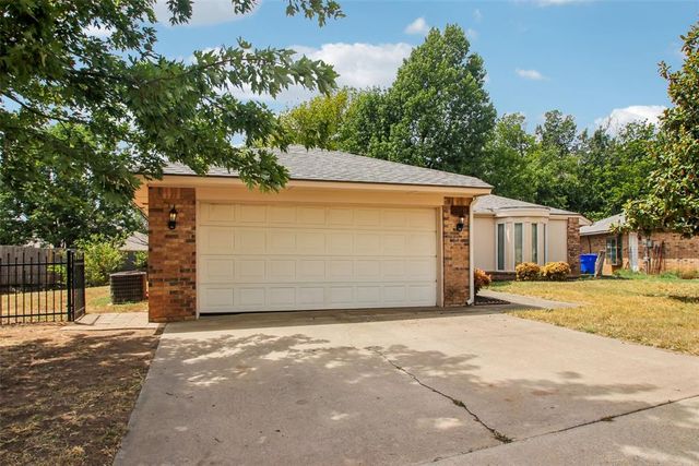 1536 Creekside Drive, Norman, OK 73071