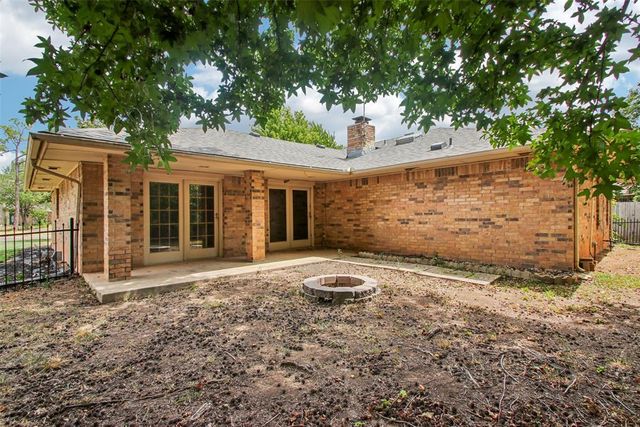 1536 Creekside Drive, Norman, OK 73071