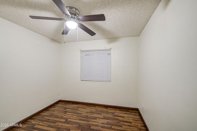 5562 W EDGEMONT Avenue, Phoenix, AZ 85035