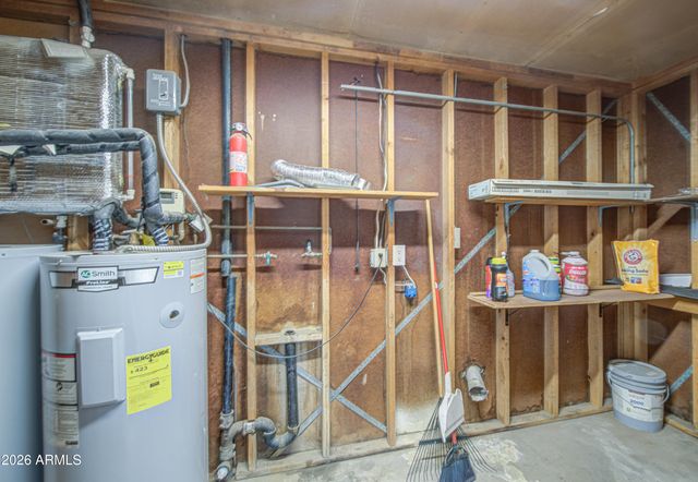 5562 W EDGEMONT Avenue, Phoenix, AZ 85035