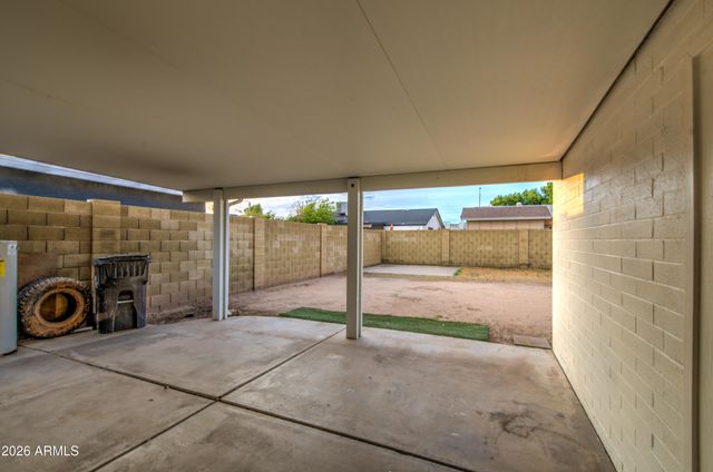 5562 W EDGEMONT Avenue, Phoenix, AZ 85035