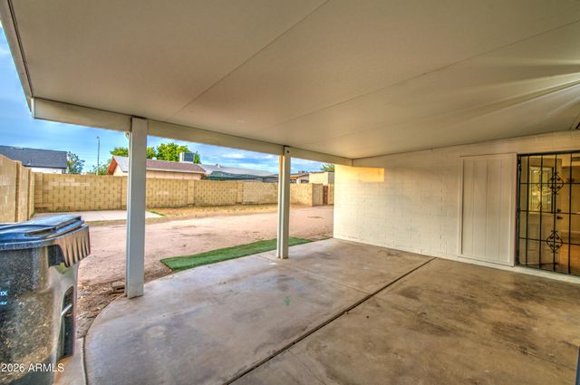 5562 W EDGEMONT Avenue, Phoenix, AZ 85035