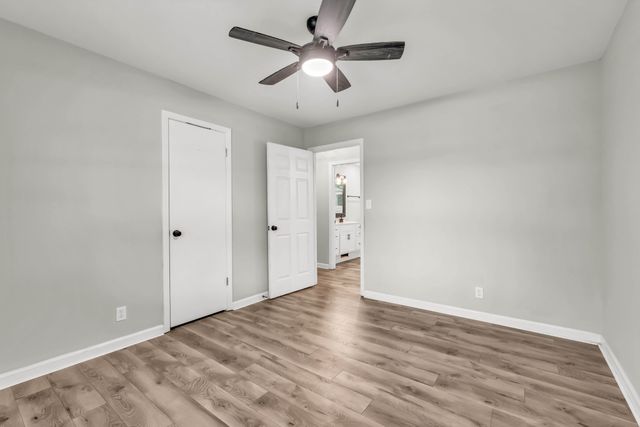 210 Maplewood Dr, Clarksville, TN 37042