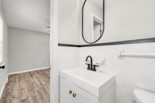 210 Maplewood Dr, Clarksville, TN 37042