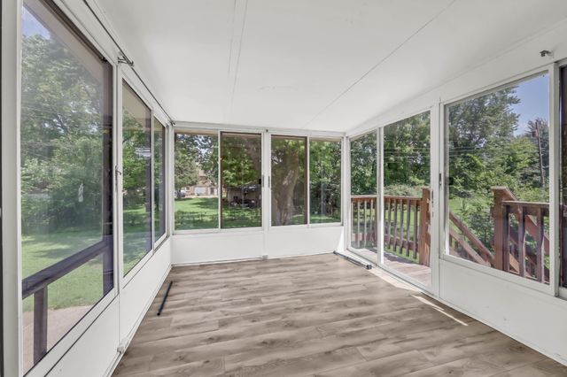 210 Maplewood Dr, Clarksville, TN 37042