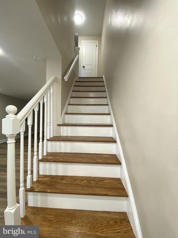 534 N SYCAMORE AVE, Clifton Heights, PA 19018