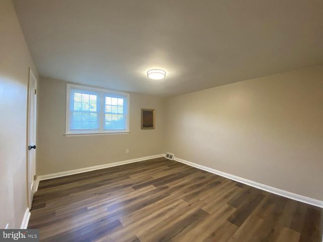 534 N SYCAMORE AVE, Clifton Heights, PA 19018