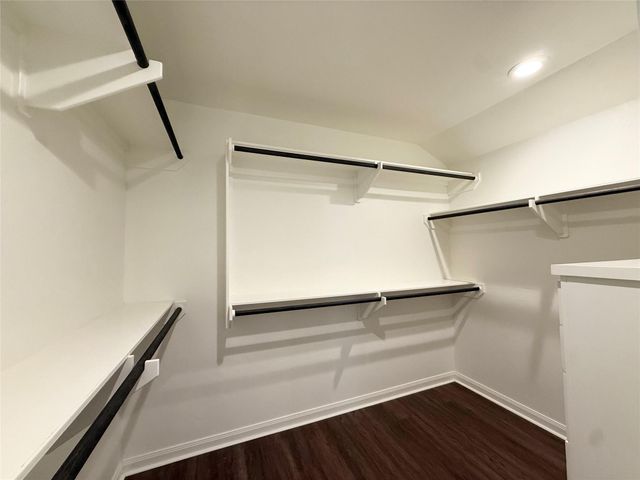 300 Longstreet Road, Willis, TX 77378