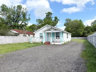 300 Longstreet Road, Willis, TX 77378