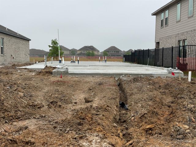 2130 Open Prairie Drive, Texas City, TX 77568