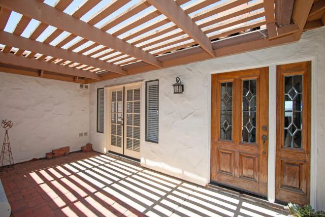 1115 Inspiration Lane, Escondido, CA 92025