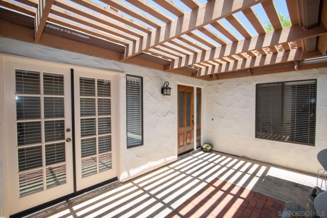 1115 Inspiration Lane, Escondido, CA 92025