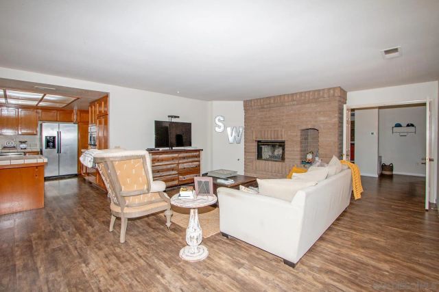 1115 Inspiration Lane, Escondido, CA 92025