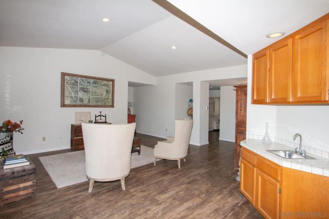 1115 Inspiration Lane, Escondido, CA 92025